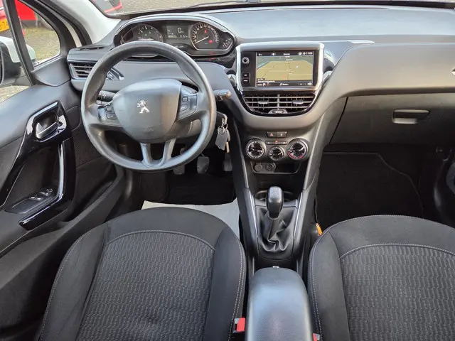 Peugeot 208 2