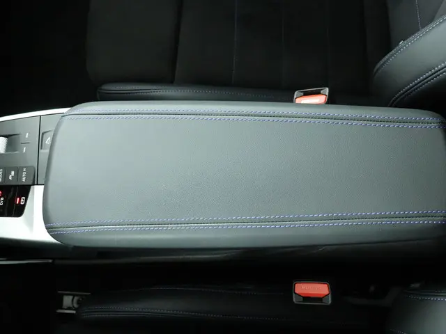 BMW iX1 eDrive20 67 kWh 2024 Elektrisch 74
