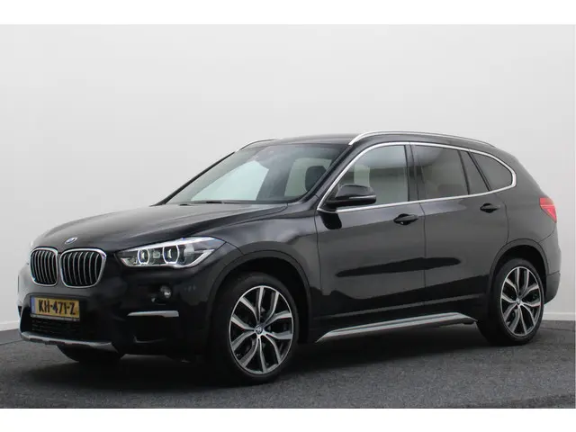 BMW X1 sDrive18i Centennial High Executive 2016 Benzine 15