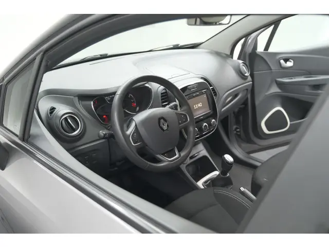 Renault Captur TCe 90 Bose 2018 Benzine 56