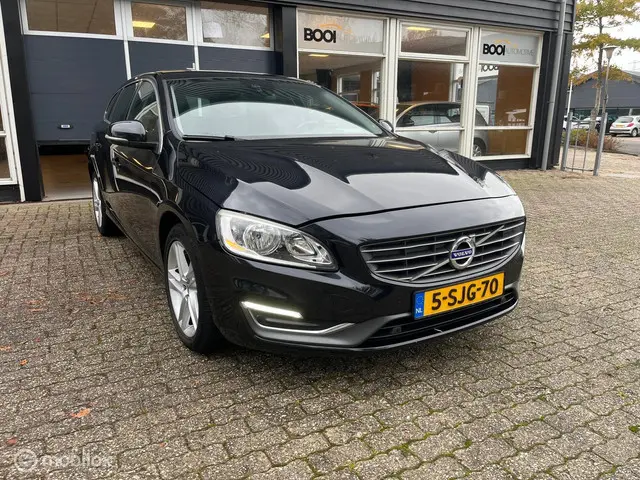 Volvo V60 3