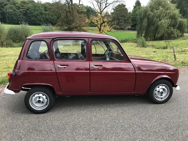 Renault 4 R 4 L In nieuwstaat 1984 Benzine 3