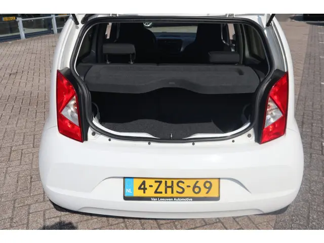 SEAT Mii 1.0 Sport Dynamic 2015 Benzine 14
