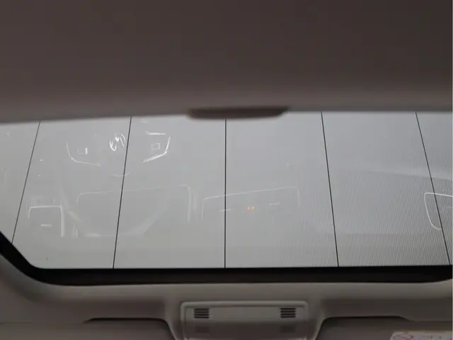 Volkswagen Golf 1.0 TSI Highline R-line 2017 Benzine 31