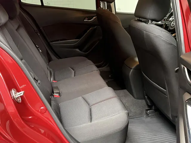 Mazda 3 2.0 SkyActiv-G 165pk SPORTSLINE 2018 Benzine 32