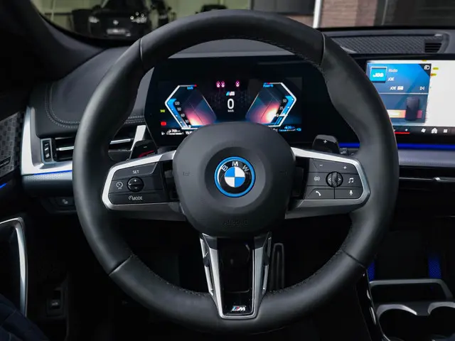 BMW X1 xDrive30e M 2024 Hybride Benzine 28