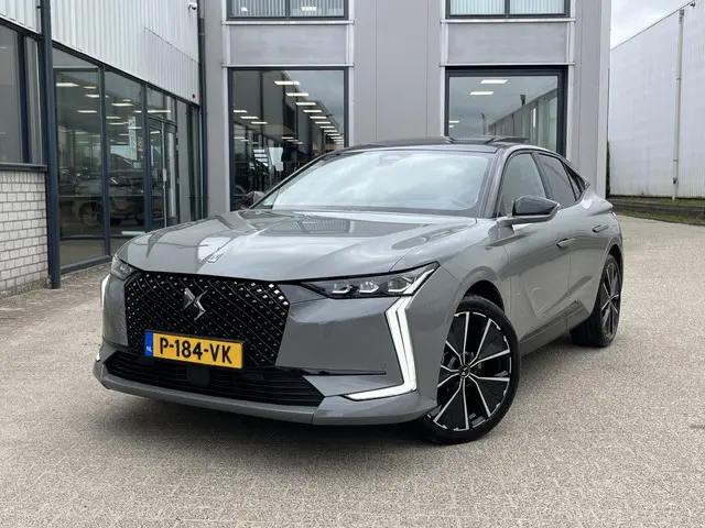DS DS 4 E-Tense La Première 2022 Hybride Benzine 87