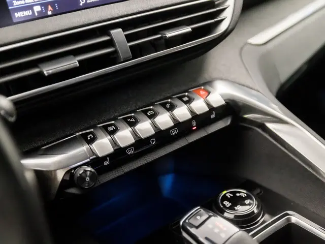 Peugeot 5008 1.2 PureTech Allure 2018 Benzine 10