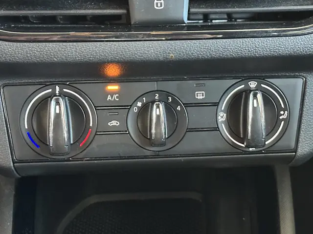 Škoda Kamiq 1.0 TSI Ambition 2021 Benzine 12