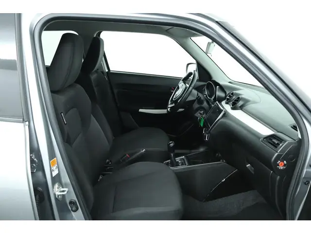 Suzuki Swift 1.2 Select 2018 Benzine 21