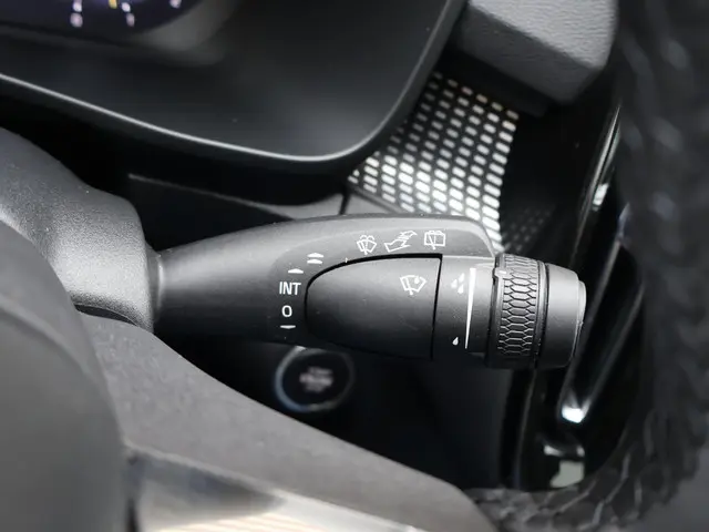 Volvo XC40 B3 Plus Dark 2023 Benzine 24