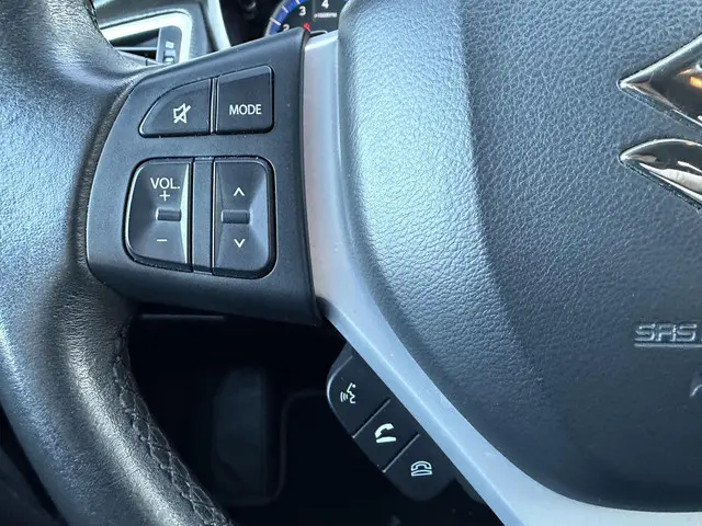 Suzuki S-Cross SX4 1.6 Exclusive 2015 Benzine 11