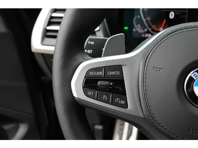 BMW X4 xDrive20i m Sport 2022 Benzine 26