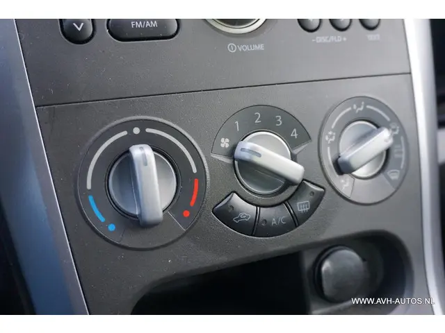 Opel Agila 1.0 Berlin 2015 Benzine 16