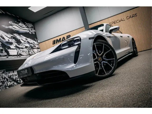 Porsche Taycan Performance 84 kWh 2023 Elektrisch 25