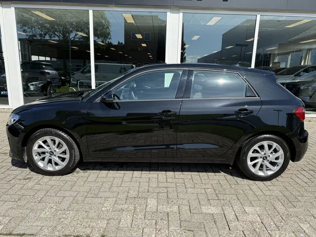 Audi A1 Sportback 30 TFSI SPORT 2023 Benzine 3