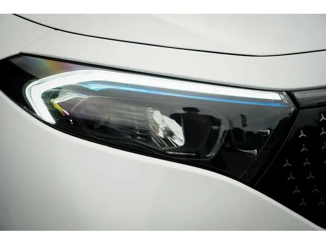 Mercedes-Benz EQA 250+ AMG Line 71 kWh 2024 Elektrisch 10