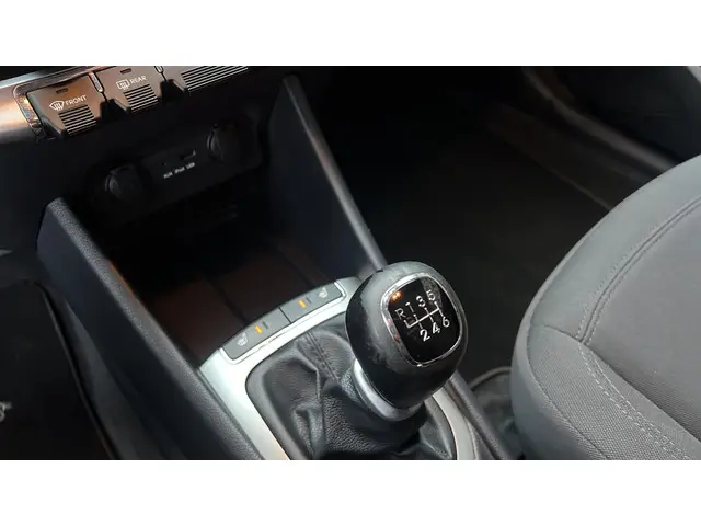 Kia Rio 1.4 CVVT ExecutiveLine 2014 Benzine 24