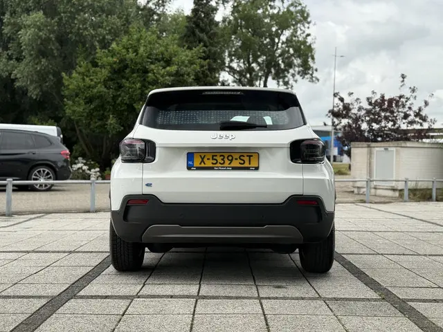 Jeep Avenger Longitude 54 kWh Aut. 2024 Elektrisch 5