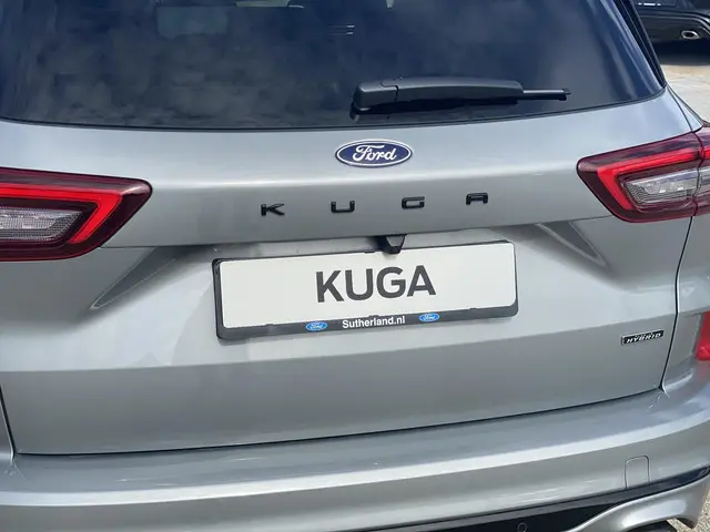 Ford Kuga 2.5 PHEV ST-Line X 2024 Hybride Benzine 12