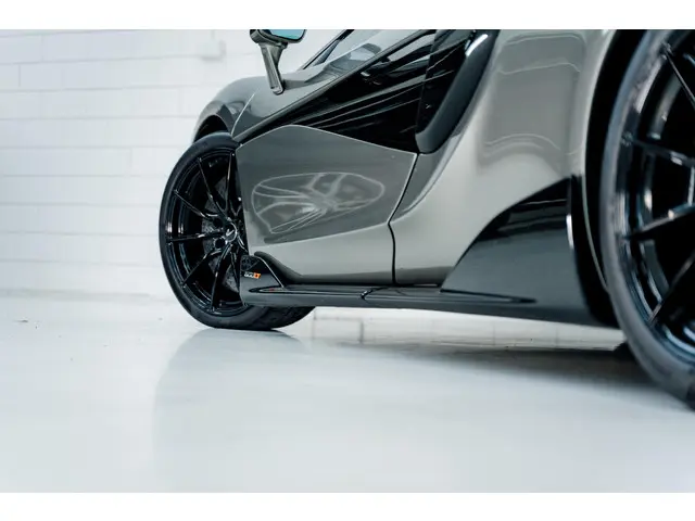 McLaren 600LT Spider 3.8 V8 2020 Benzine 9