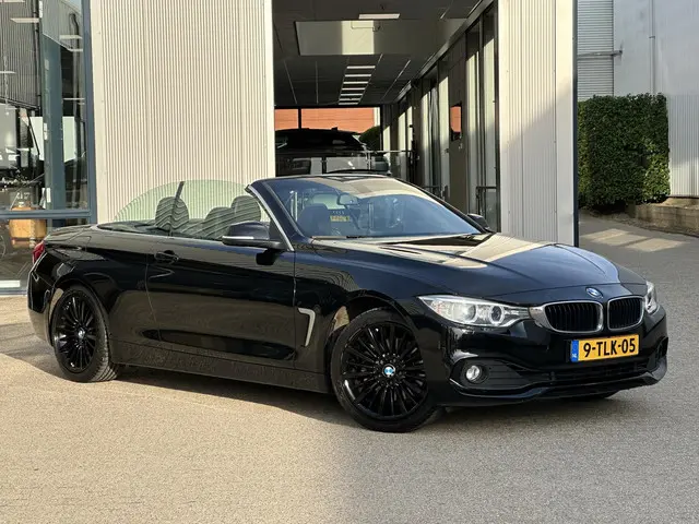 BMW 4 Serie Cabrio 428i High Executive 2014 Benzine 33