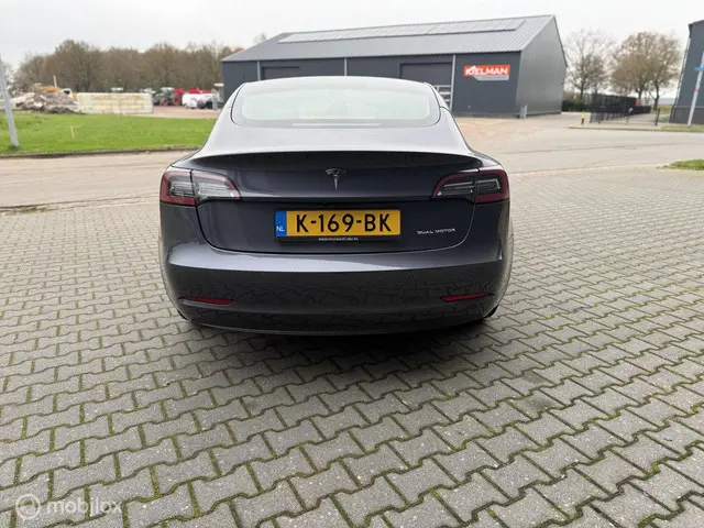 Tesla Model 3 Long Range AWD 75 kWh 2020 Elektrisch 5