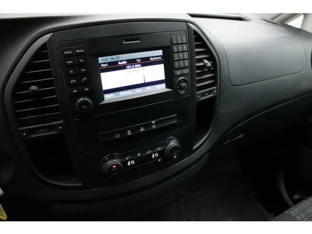 Mercedes-Benz Vito Bestel 114 CDI Lang 2015 Diesel 6