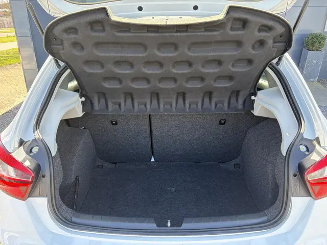 SEAT Ibiza 1.0 EcoTSI Style Connect 2015 Benzine 35