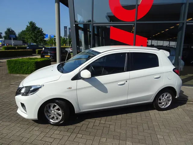 Mitsubishi Space Star 1.2 Active 2021 Benzine 3