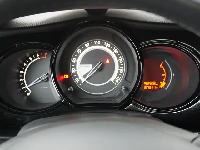 Citroën C3 1.2 PureTech Collection 2015 Benzine 14