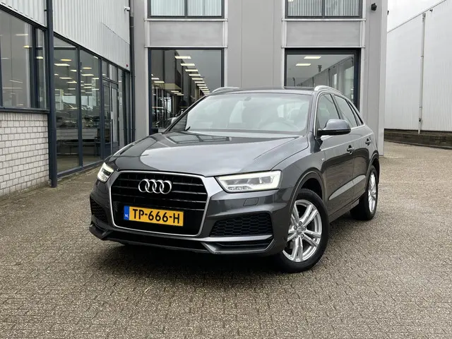 Audi Q3 1.4 TFSI CoD Sport Advance Sport 2018 Benzine 72