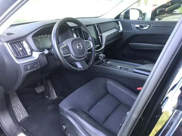 Volvo XC60 2.0 T5 Momentum Automaat 2018 Benzine 6