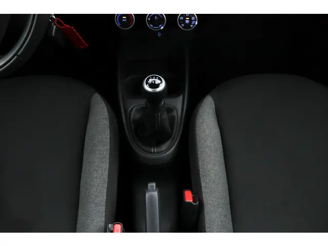 Toyota Aygo X 1.0 VVT-i MT Play 2024 Benzine 27