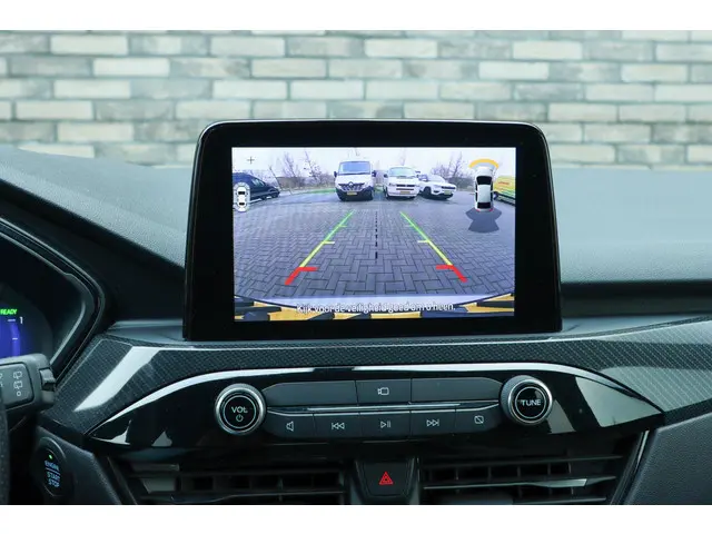 Ford Kuga 2.5 PHEV ST-Line X 2023 Hybride Benzine 36