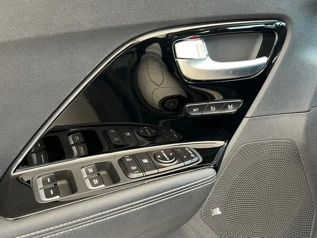 Kia e-Niro ExecutiveLine 64 kWh 2020 Elektrisch 22