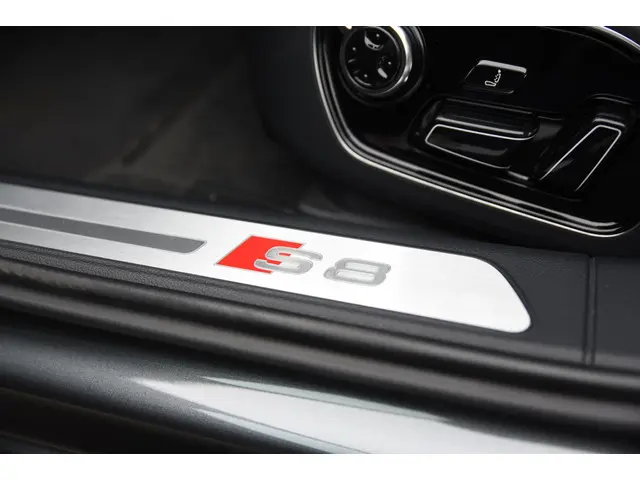 Audi S8 4.0 TFSI S8 quattro Pro Line+ 2013 Benzine 14