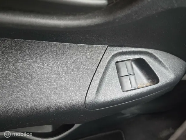 Toyota Aygo 1.0 VVT-i x, airco, 5drs 2017 Benzine 25
