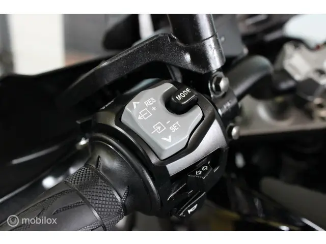 Suzuki V-Strom DL 1050 XTA 2021 Benzine 6