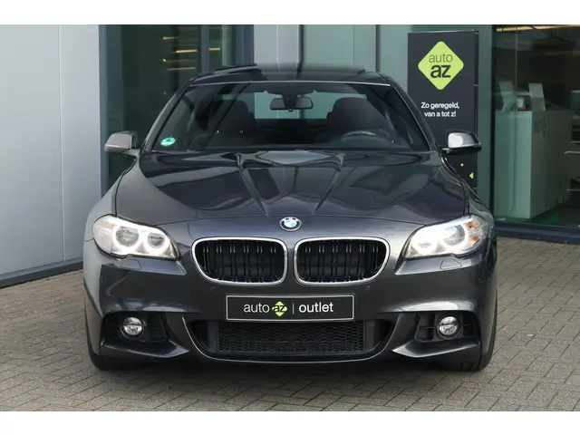BMW 5 Serie 520i Executive 2014 Benzine 9