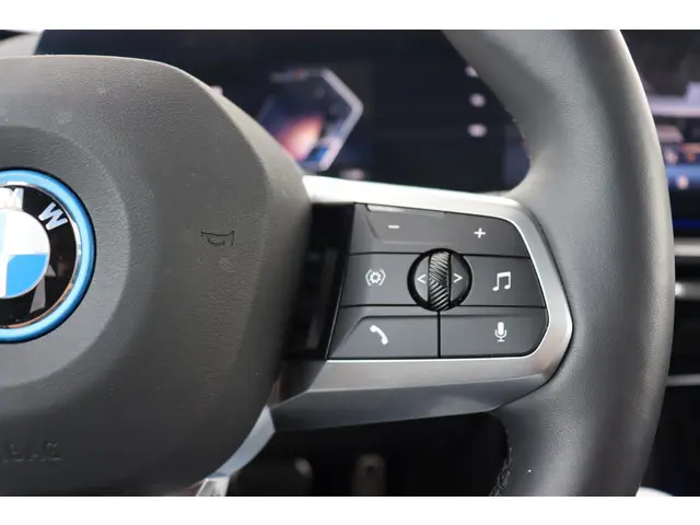 BMW iX1 eDrive20 67 kWh 2025 Elektrisch 12