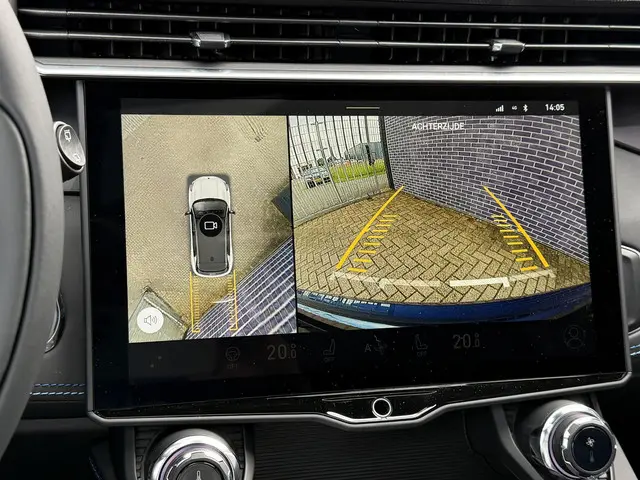 Lynk & Co 01 1.5 PHEV Business Edition 2025 Hybride Benzine 37