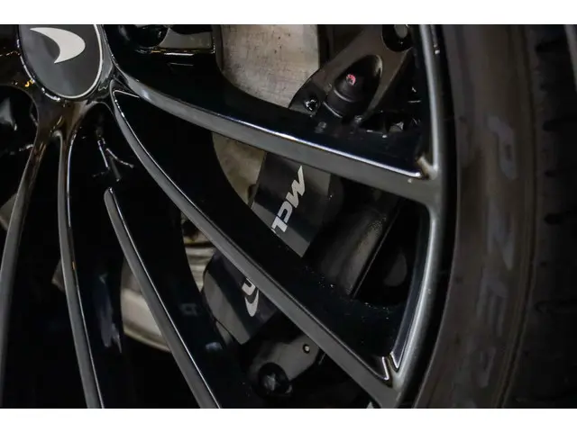 McLaren GT 4.0 V8|Lift|MSO|B&W|Dealer|Pano| 2021 Benzine 51