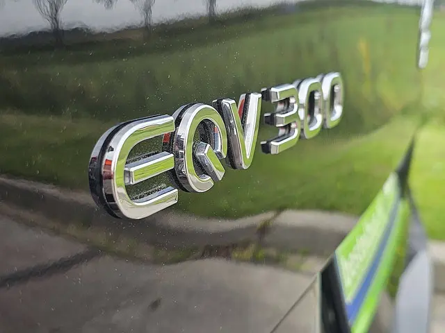 Mercedes-Benz EQV 300 2023 Elektrisch 27
