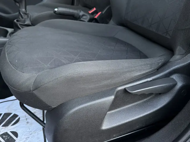 Opel Corsa 1.0 Turbo 120 Jaar Edition 2019 Benzine 33