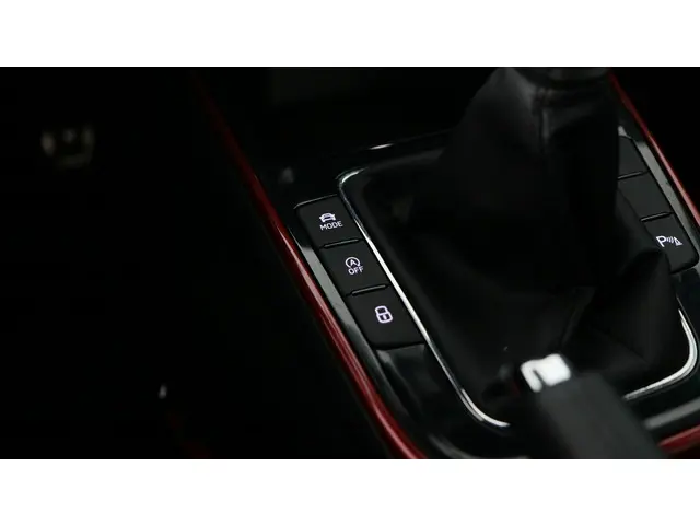 Škoda Fabia 1.0 TSI 95pk Monte Carlo 2024 Benzine 33