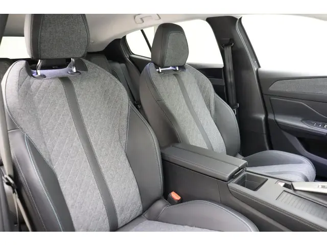 Peugeot 408 1.2T 130pk Allure Automaat 2024 Benzine 10