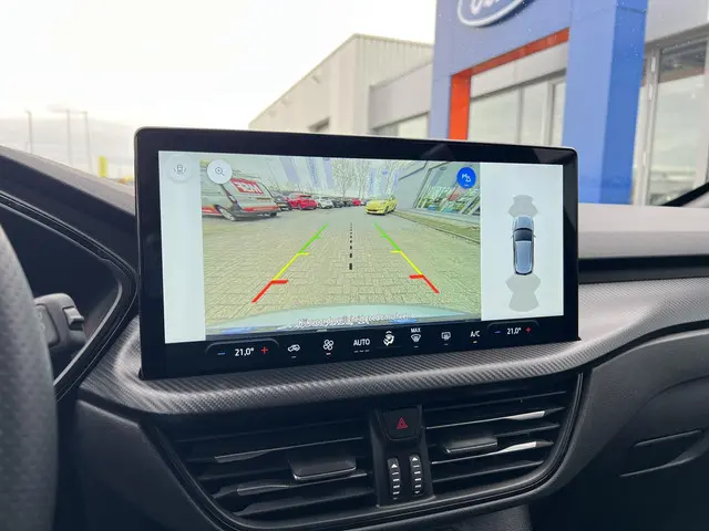 Ford Kuga 2.5 FHEV ST-Line 2024 Hybride Benzine 25