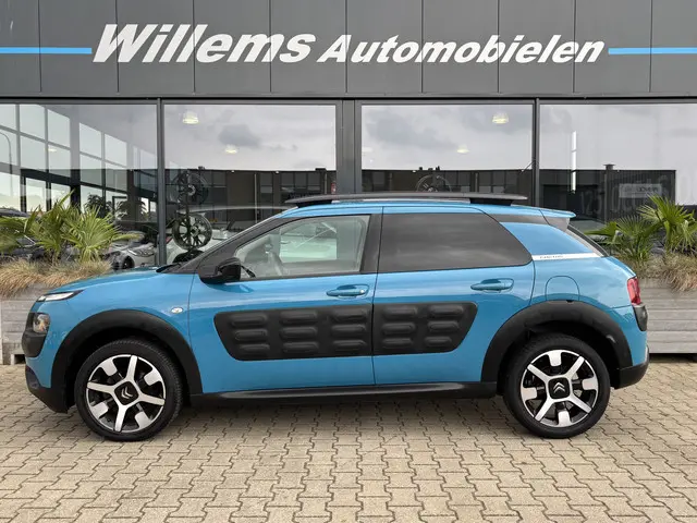 Citroën C4 Cactus 1.2 PureTech Shine 2018 Benzine 3