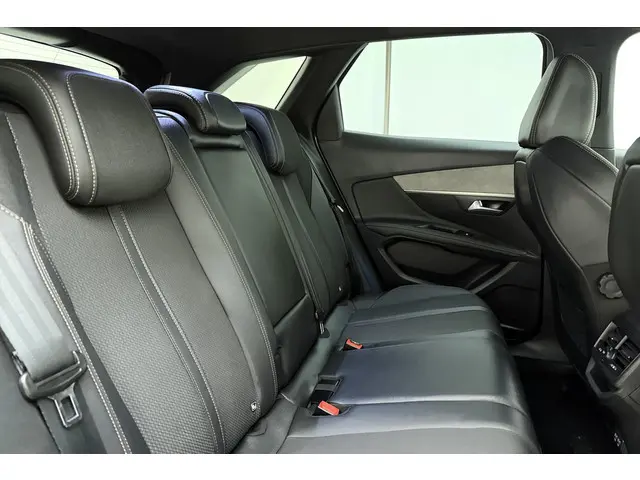 Peugeot 3008 1.2T 130pk GT 2024 Benzine 14